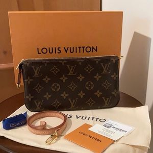 🔥FLASH SALE Louis Vuitton Pochette Accessoire 🔥
